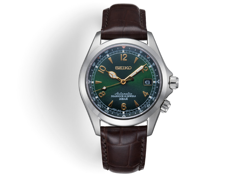Front view of the Alpinist SARB017. Green dial, round shape.