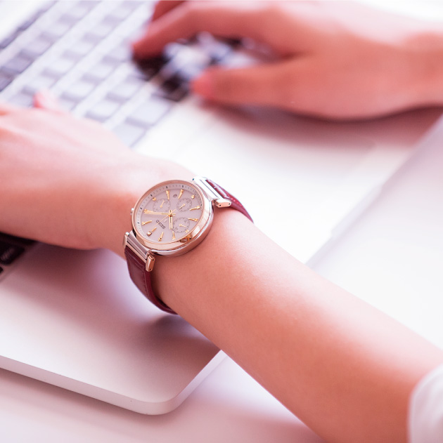 Photo of a wrist wearing a Lukia watch