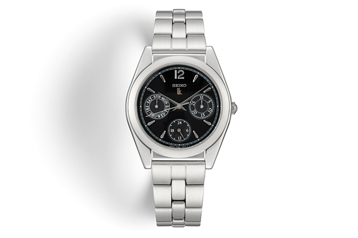 Front view of the first Lukia model (SSVB001) with a round black dial
